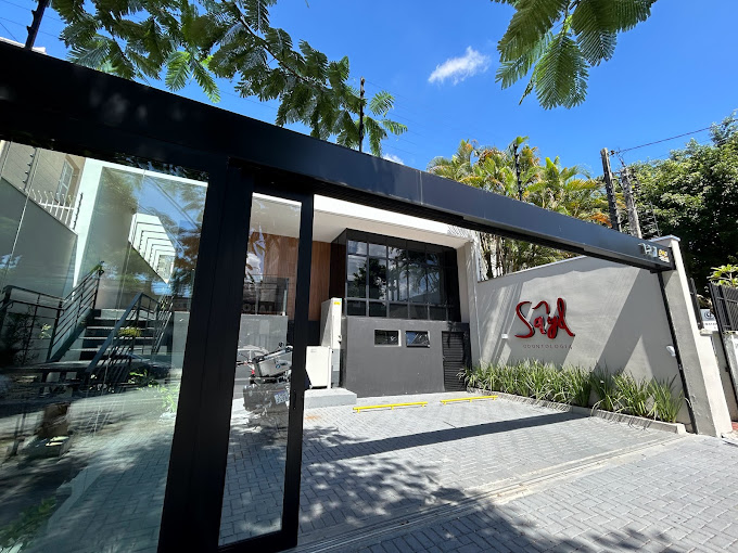 Foto 2 de Sayd Odontologia - (Implantes Dentários, Prótese Fixa, Aparelho invisível - Invisalign)