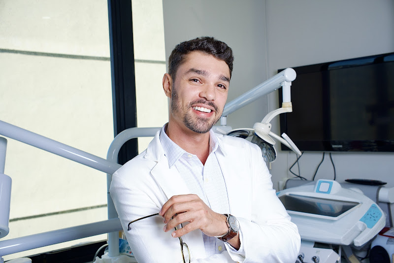 Foto 2 de Scanferla Odontologia - Dentista | Prótese | implantes | Facetas | Alinhador invisível | Botafogo