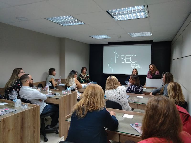 Foto 2 de SEC - Schettini Educação Continuada
