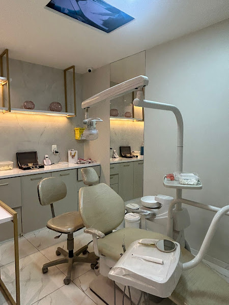 Foto 2 de 🏆 Selleto Odonto - Implantes Dentários