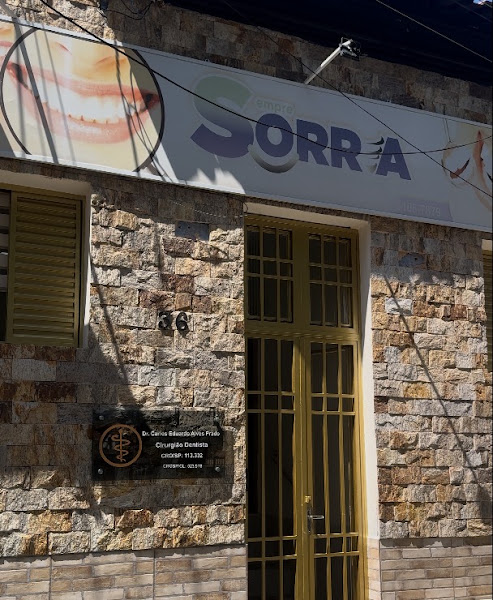 Foto 2 de Sempre Sorria Odontologia - Dr Carlos Prado - Dentista em Aparecida-SP