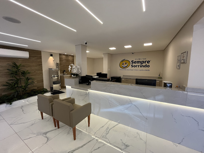 Foto 2 de Sempre Sorrindo - Implantes dentários