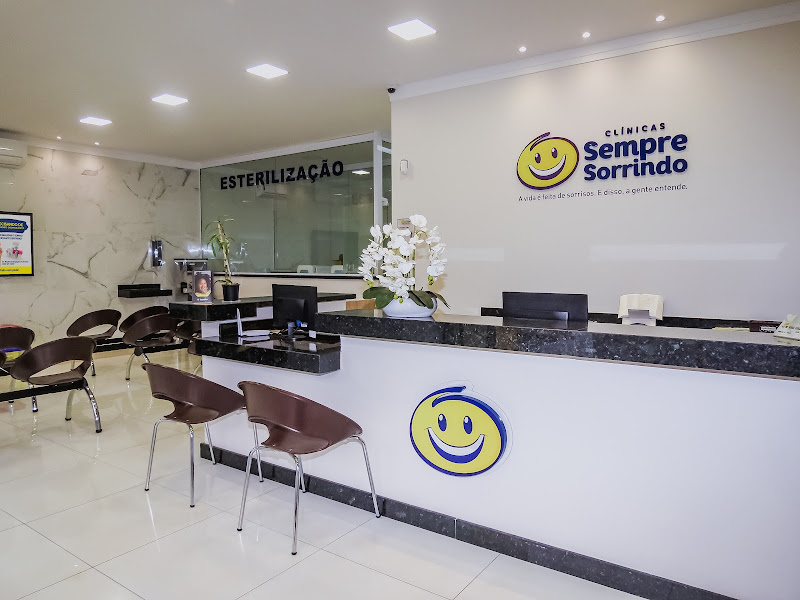 Foto 8 de Sempre Sorrindo - Implantes dentários