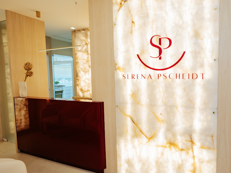 Foto de Serena Pscheidt Odontologia especializada e estética avançada