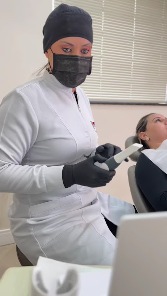 Foto 3 de Serman Odontologia | Implante Dentário em Ponta Grossa