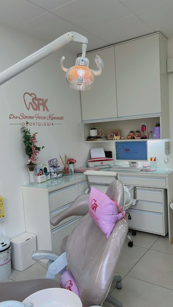 Foto 2 de SFK Odontologia - Dra Simone Faria Kaminski