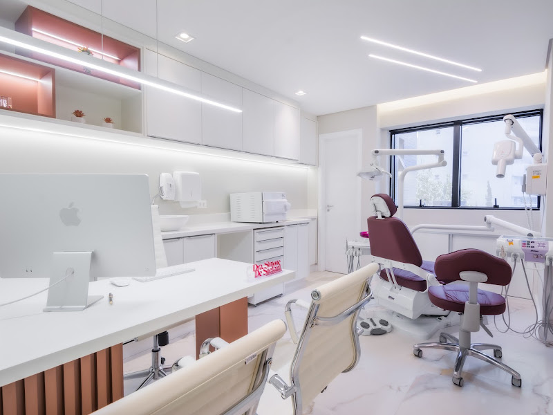 Foto de Simone De Stefani - Ortodontia e Clínica Geral - Invisalign Doctor