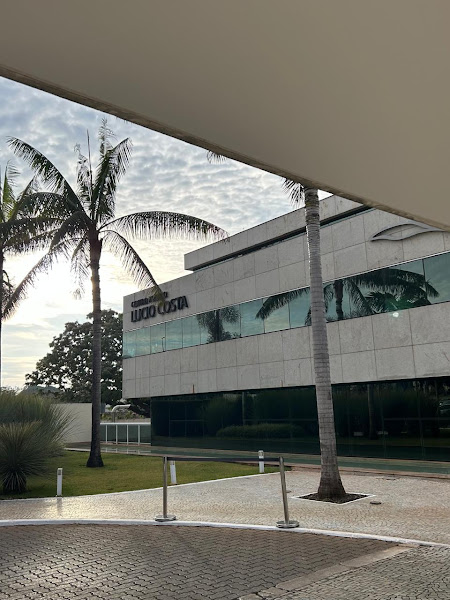 Foto 3 de Simone Rioli - Dor Orofacial/DTM, Sono (Ronco/Apneia), Bruxismo, Ortodontia, Invisalign.