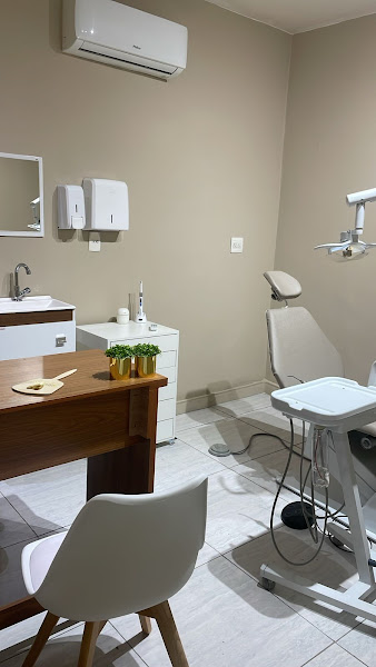 Foto 3 de Simpla Odontologia Estética