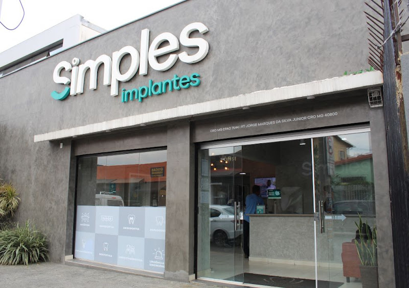 Foto 2 de Simples Implantes