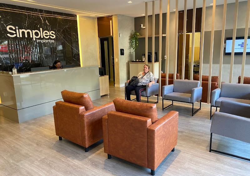 Foto 3 de Simples Implantes