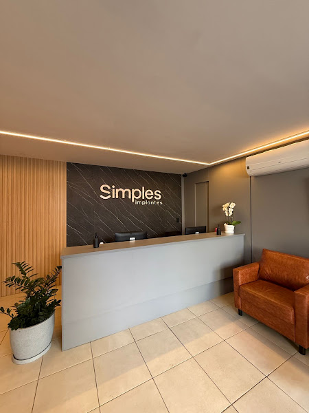 Foto 3 de Simples Implantes