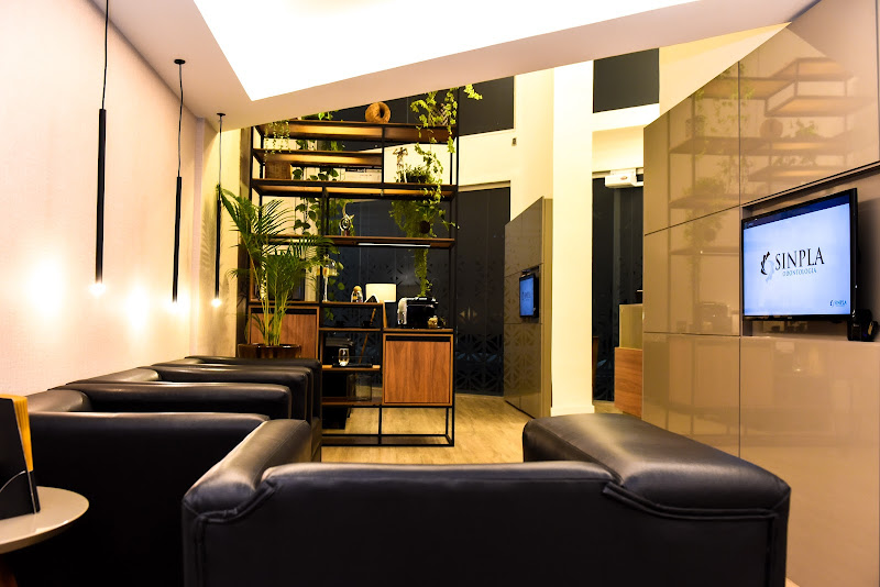 Foto 2 de Sinpla Odontologia Estética e Implantes