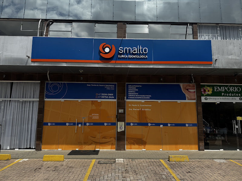 Foto 2 de Smalto Clínica Odontológica | Implante Dentário | Prótese Dentária | Dentista em Blumenau SC