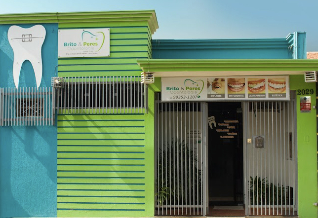 Foto 2 de Sorria Ribeirão Clinica Odontológica. Equipe Odontoclim Brito&Peres Odontologia Dra Letícia Peres