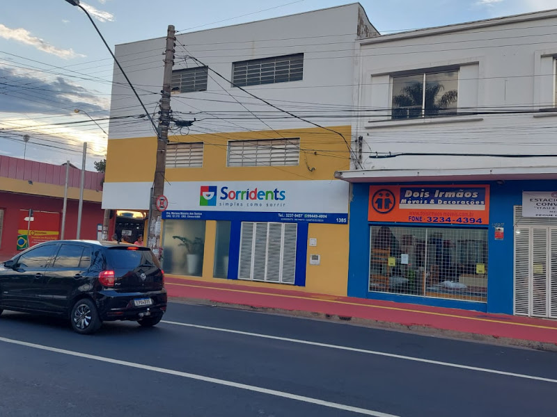 Foto 8 de Sorria Ribeirão Clinica Odontológica. Equipe Odontoclim Brito&Peres Odontologia Dra Letícia Peres