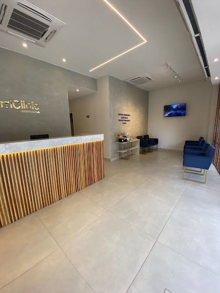 Foto 3 de SorriClinic Odontologia –Implantes, Próteses, Canal, Aparelho e Estética| Centro de Pouso Alegre