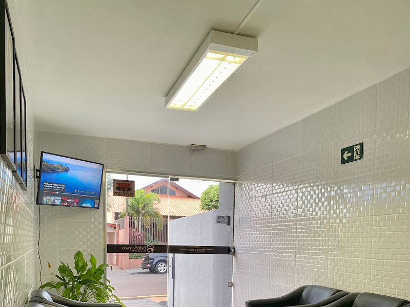 Foto 7 de Sorrifacil Ibipora - Implantes Dentarios, Clareamento, lentes de contato, alinhador invisível e mais!