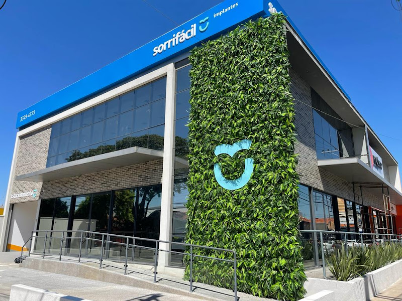 Foto 2 de Sorrifácil Indaiatuba - Implantes Dentários, Clareamento, lentes de contato, alinhador invisível e mais!