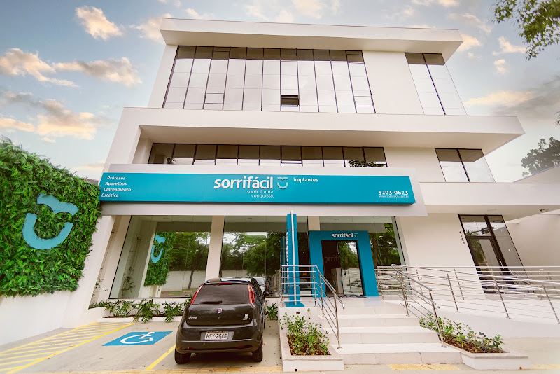 Foto 2 de Sorrifácil Presidente Prudente - Implantes Dentarios, Clareamento, lentes de contato, alinhador invisível e mais!