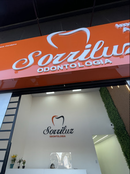 Foto 2 de Sorriluz Uvaranas | Implantes dentários e aparelho invisível