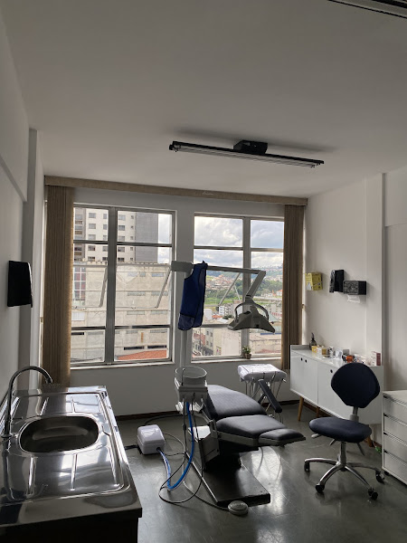 Foto 2 de SorriPlus Odontologia | Dr. Thiago Moraes - Dentista em Barbacena