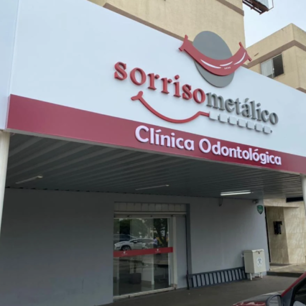 Foto 2 de Sorriso Metálico Clinica Odontológica - Aparecida de Goiânia