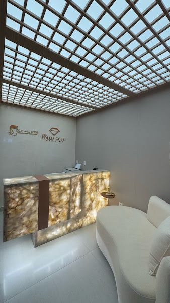 Foto 2 de Sorrisos e Face Dr. Flávio Gobbi e Dra. Edléia Gobbi