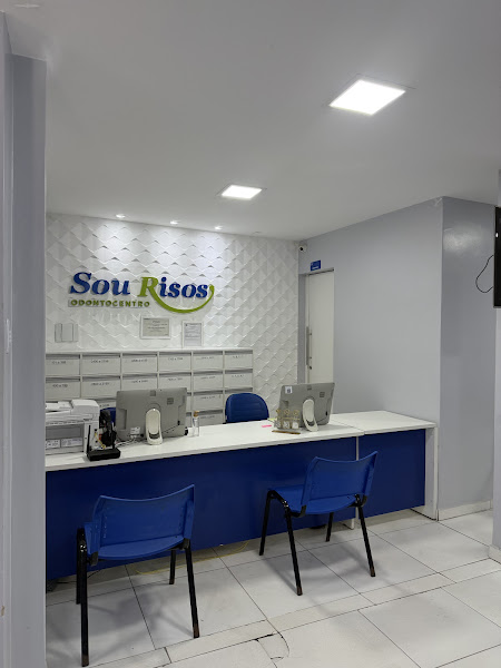 Foto 2 de Sou Risos Odonto Centro - Especialistas em Próteses e Implantes, Restauração, Canal, Siso, Facetas. Condições Facilitadas!