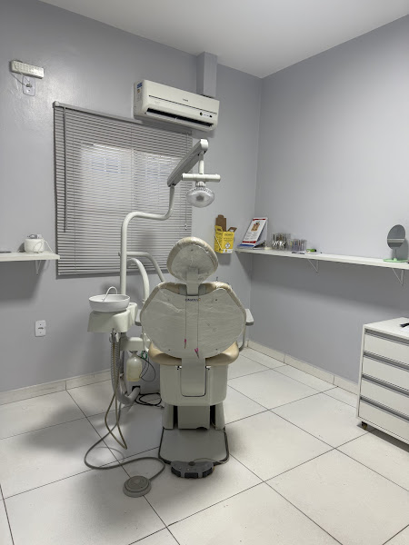 Foto 3 de Sou Risos Odonto Centro - Especialistas em Próteses e Implantes, Restauração, Canal, Siso, Facetas. Condições Facilitadas!