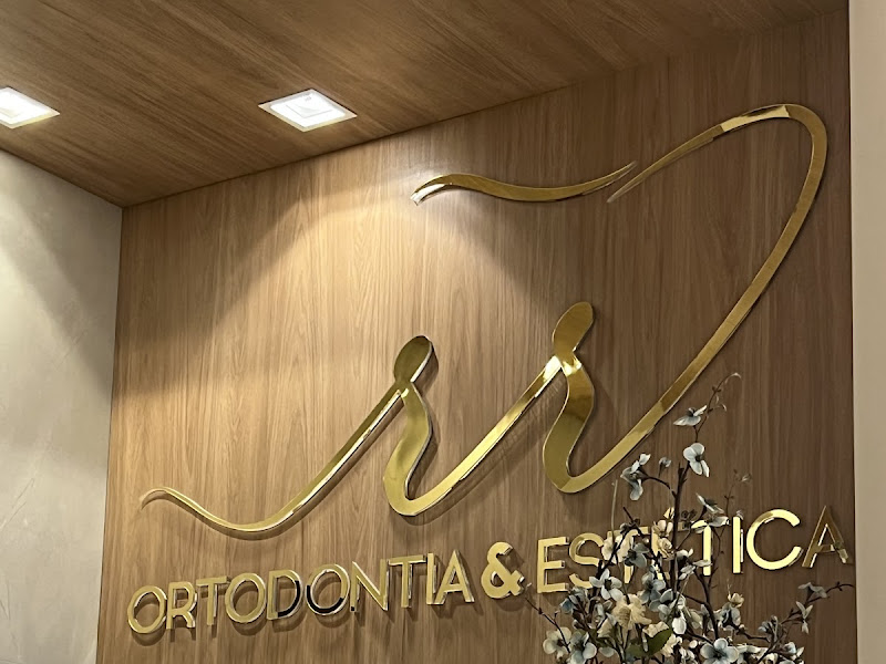 Foto 8 de Sourire Odontologia Especializada