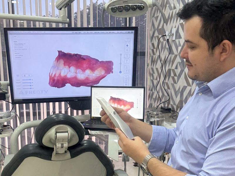 Foto 7 de Sourrire Serviços de Odontologia Ltda (Dra. Vladia C. Castro e Silva)