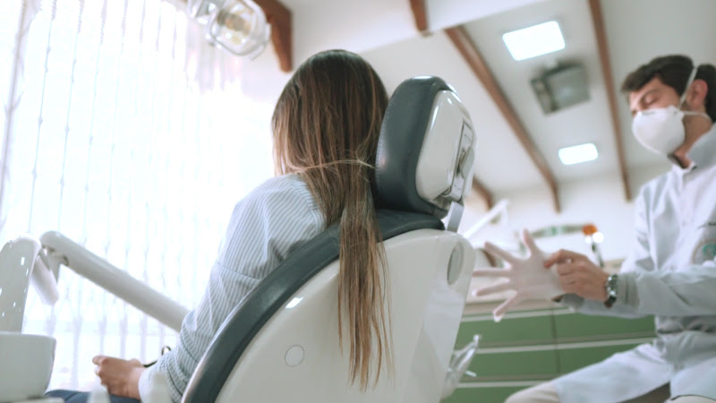 Foto 3 de Souza Reis Odontologia | Dentista em Barbacena