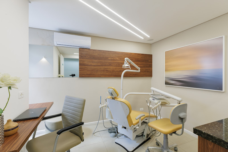 Foto 2 de Spazio Rocha Odontologia e Estética