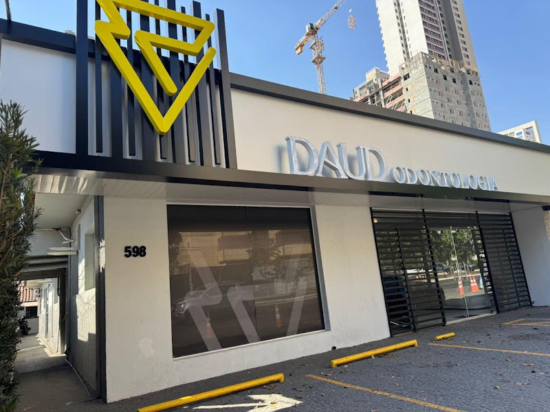 Foto 3 de SRV Implantes e Estética OroFacial