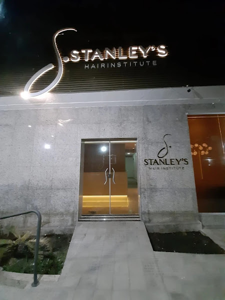 Foto 3 de Stanley’s Hair - Transplante Capilar em Belo Horizonte