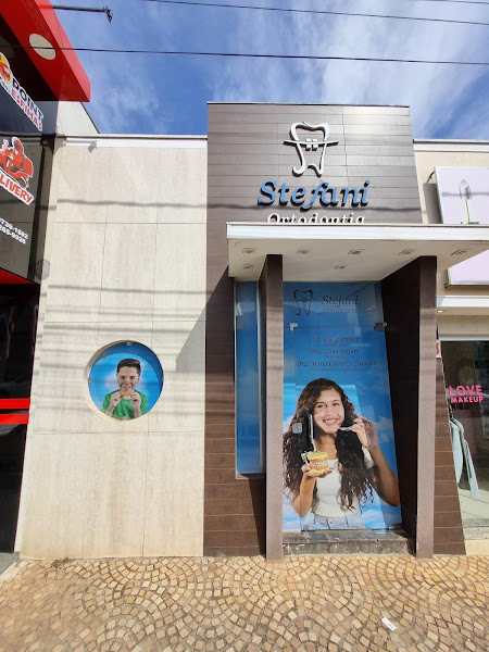 Foto 2 de Stefani Ortodontia