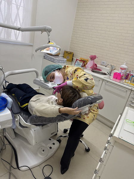 Foto 2 de Stella Núbia - Dentista