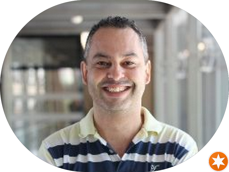 Foto 5 de Stella Núbia - Dentista