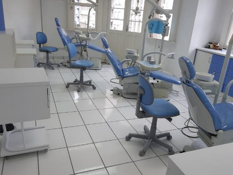 Foto 9 de Stories Odontologia | Especialistas em Aparelho Ortodôntico, Facetas e Implantes no Centro de Curitiba