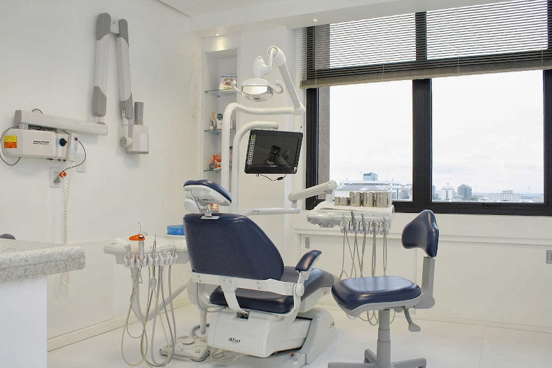 Foto 3 de STUDIO PERIODONTAL - Periodontista em Porto Alegre