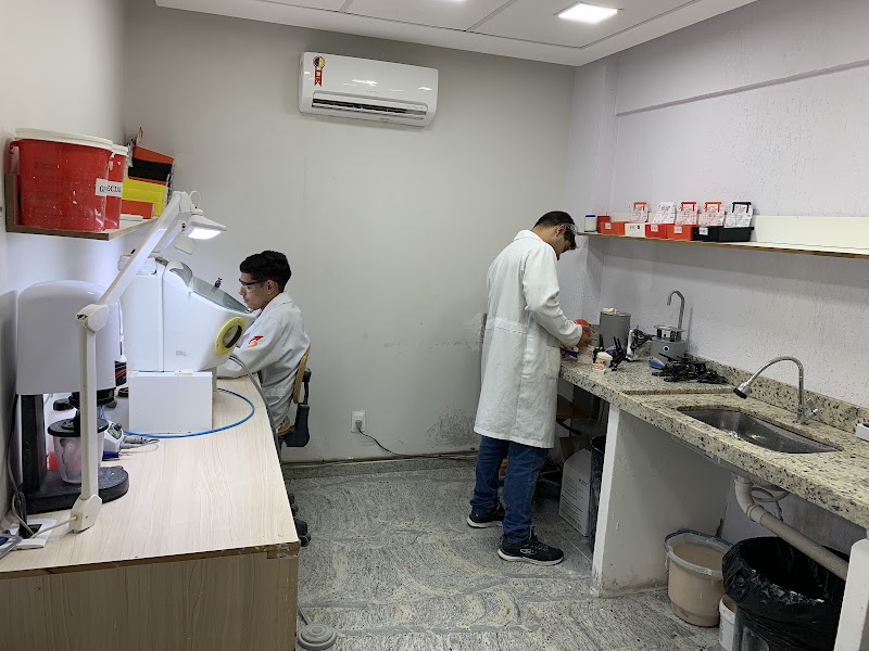 Foto de Summit Laboratório Odontológico Digital