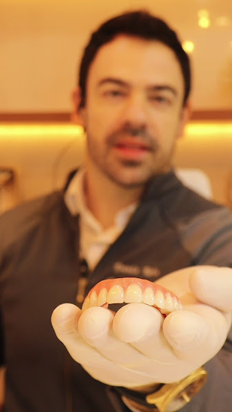 Foto 3 de Supra Odontologia | Dr. Denis Reis - Estética Dental, Implantes e DTM em Taubaté - SP