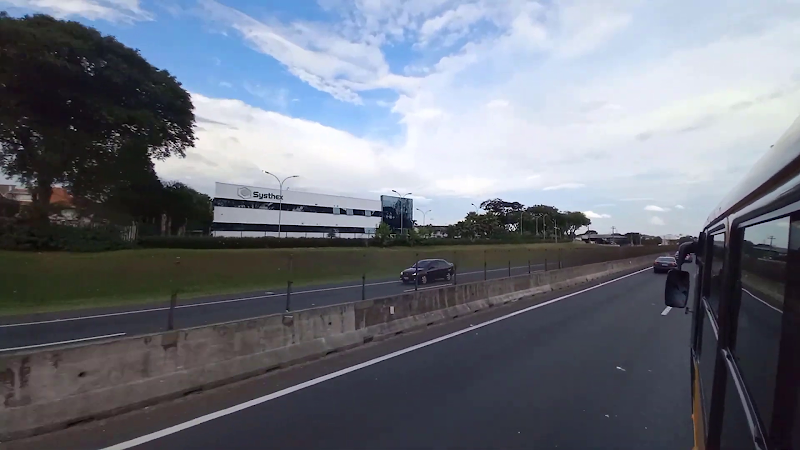 Foto 2 de Systhex Implantes Dentarios