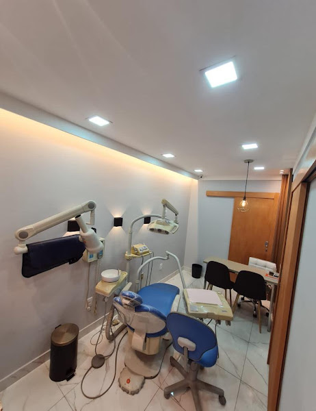 Foto 2 de Taisa Zanini, Dentista