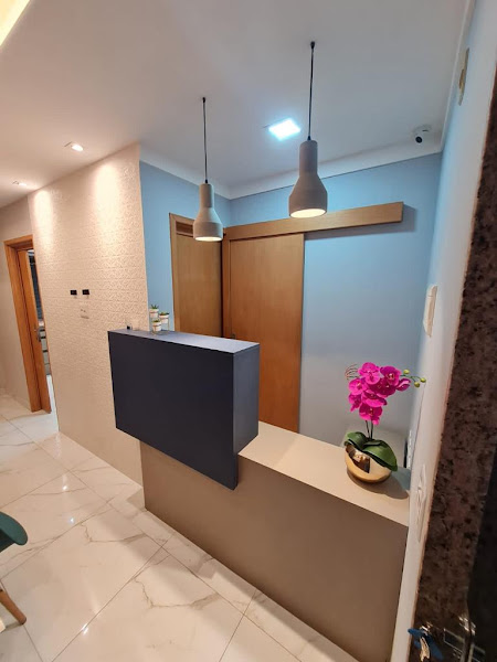 Foto 3 de Taisa Zanini, Dentista