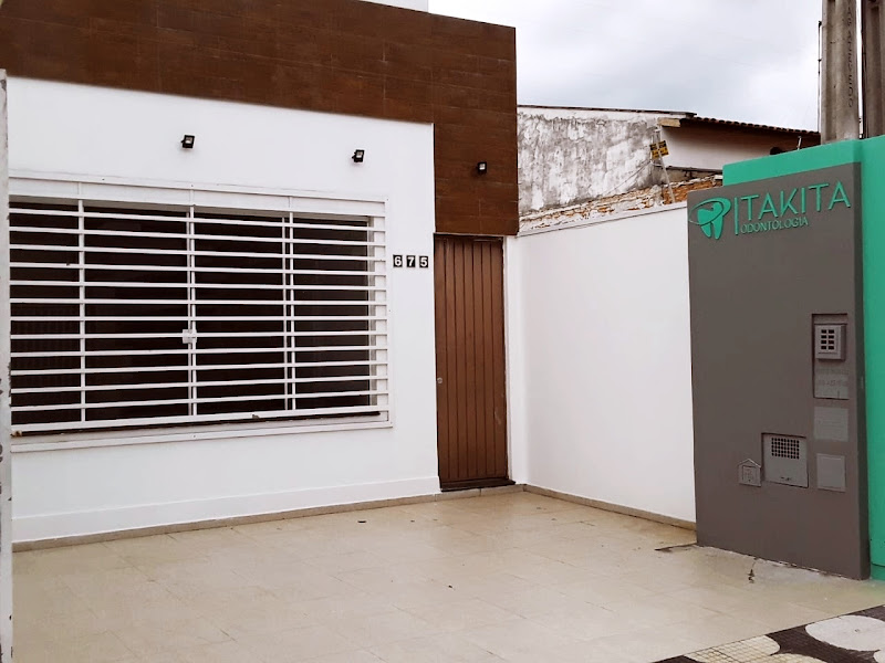 Foto 2 de Takita Odontologia - Invisalign