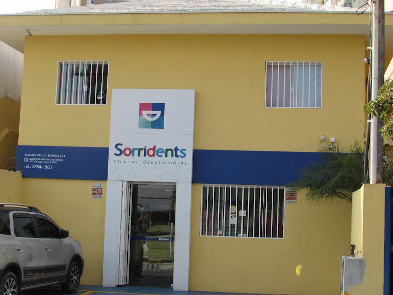 Foto 8 de Tambourgi Odontologia Especializada - Implantes/ Invisalign / Facetas / Harmonização Facial