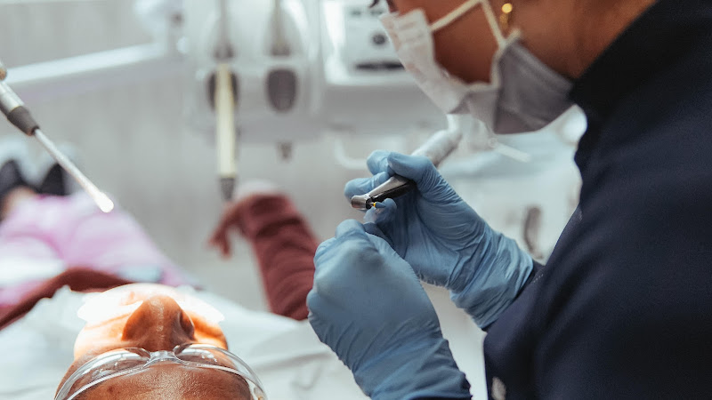 Foto 3 de Tanisha Ebert Odontologia