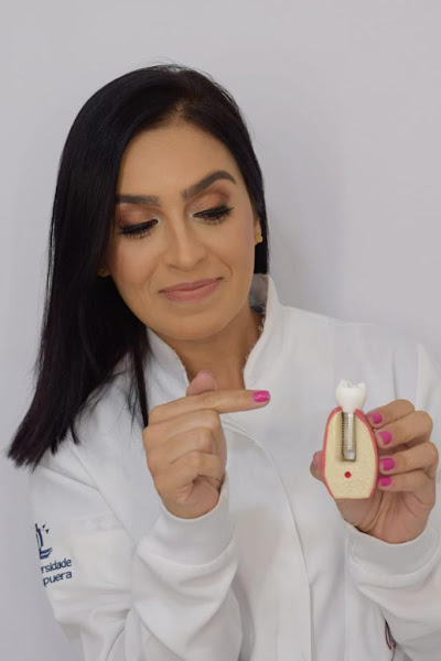 Foto 3 de Tatiana Lima - Cirurgiã Dentista